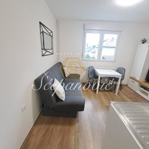 Stan Prodaja Novi Sad  16 m2