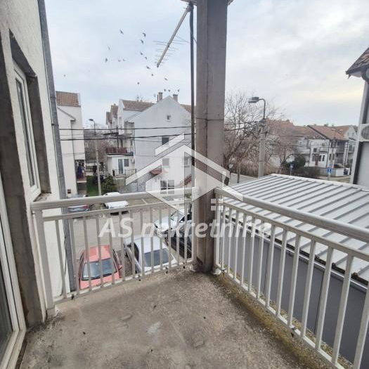 Stan Prodaja Beograd Zemun Polje 100 m2