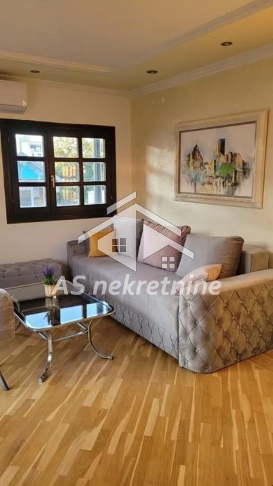 Stan Izdavanje Beograd Stan Izdavanje Beograd Hram Svetog Save 94 m2