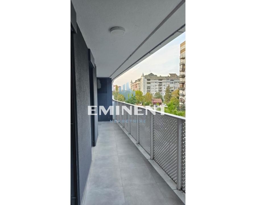 Trosoban stan za izdavanje, Hotel YU, Beograd, 86m², 1.500 €/mes