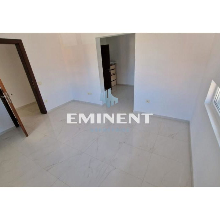 Kuća na prodaju, Surčin, Beograd, 345m², 450.000 €