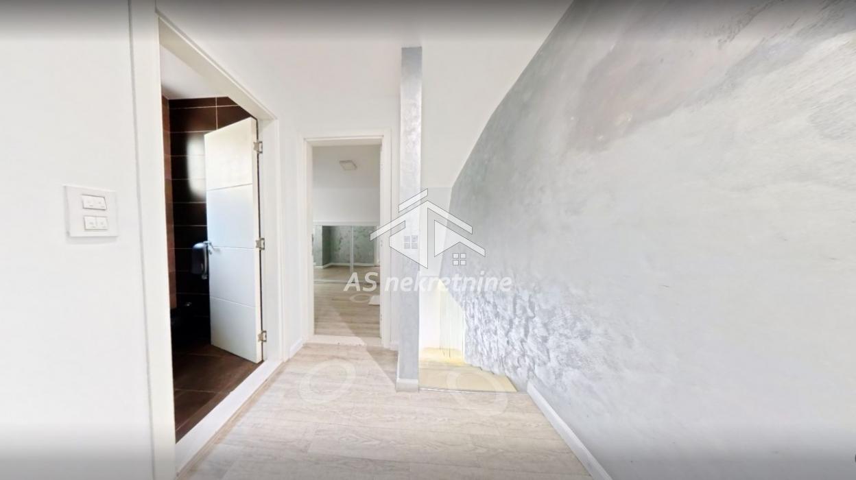 prodaja-lokala-beograd-MxuyXfuk0A Petosoban stan na prodaju, Đeram Pijaca, Beograd, 118m², 6. sprat, 349.000 €