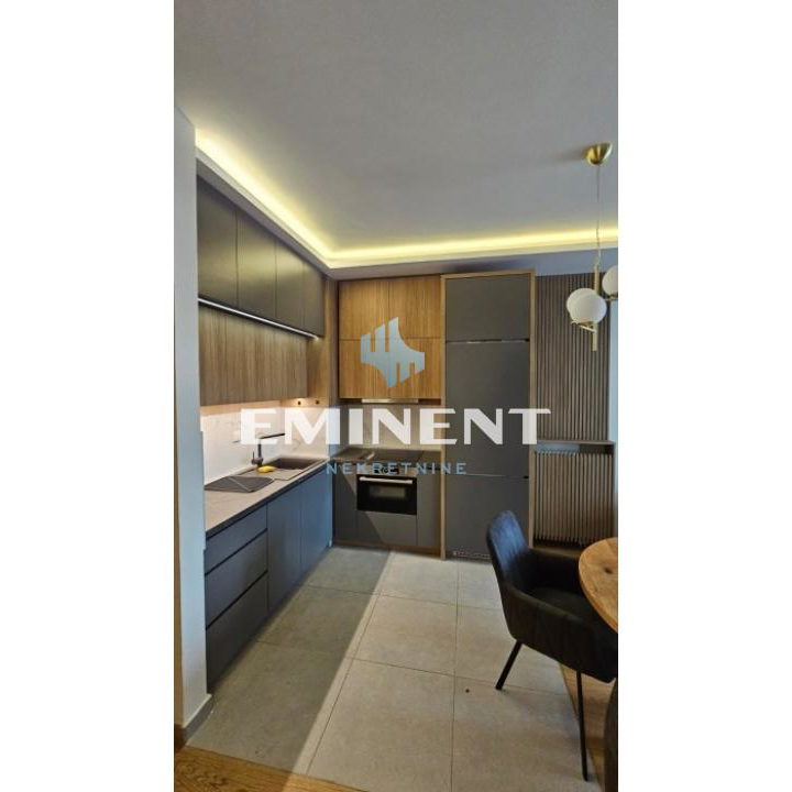 Stan Prodaja Beograd Blok 65 70 m2