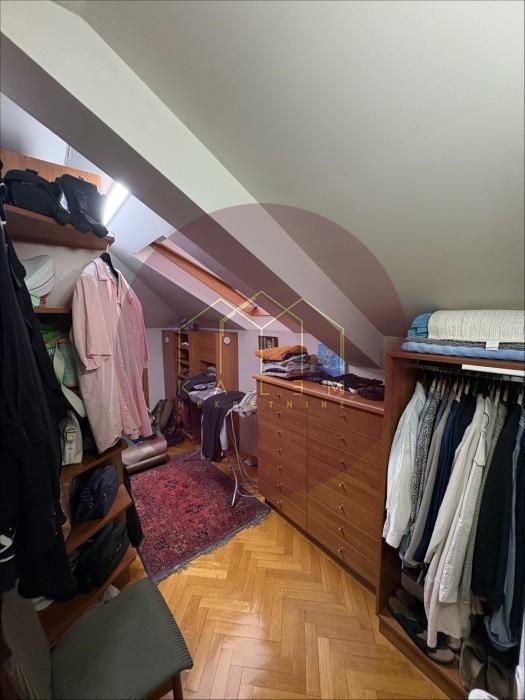 Petosoban stan na prodaju, Banovo Brdo, Beograd, 140m², 367.000 €