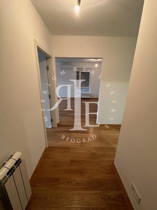 Stan Prodaja Beograd Tošin Bunar 70 m2