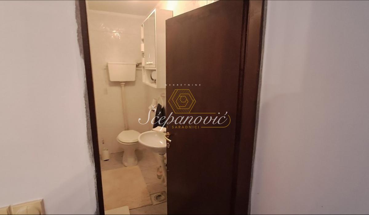 Stan Prodaja Novi Sad  65 m2