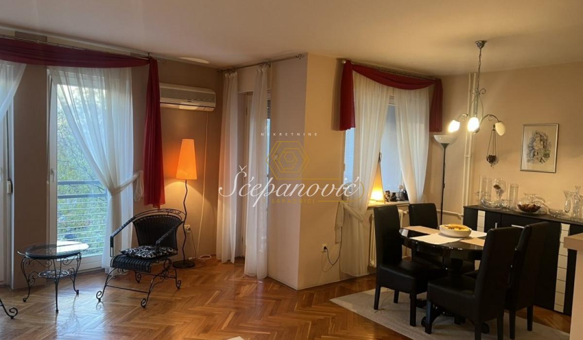 Trosoban stan na prodaju, Bulevar Oslobođenja, Novi Sad, 85m², 246.500 €