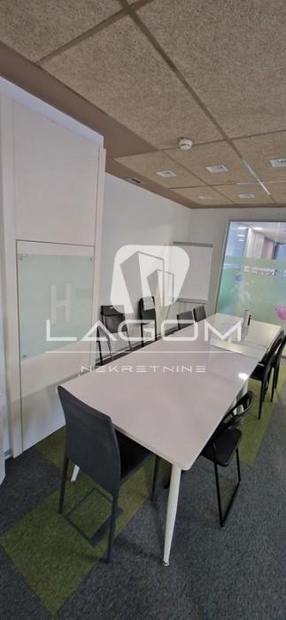Lokal za izdavanje, Blok 67 – Belville, Beograd, 772m², 5. sprat, 14.300 €/mes
