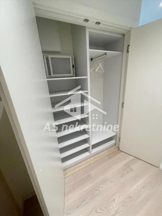 Četvorosoban stan za izdavanje, Beograd na Vodi, Beograd, 111m², 3.000 €/mes