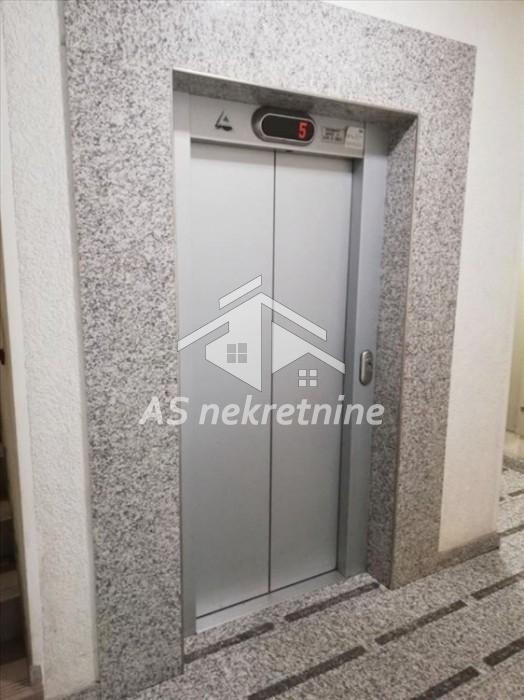 prodaja-lokala-beograd-YG2SSrjJ9s Četvorosoban stan za izdavanje, Slavija, Beograd, 130m², 2.000 €/mes