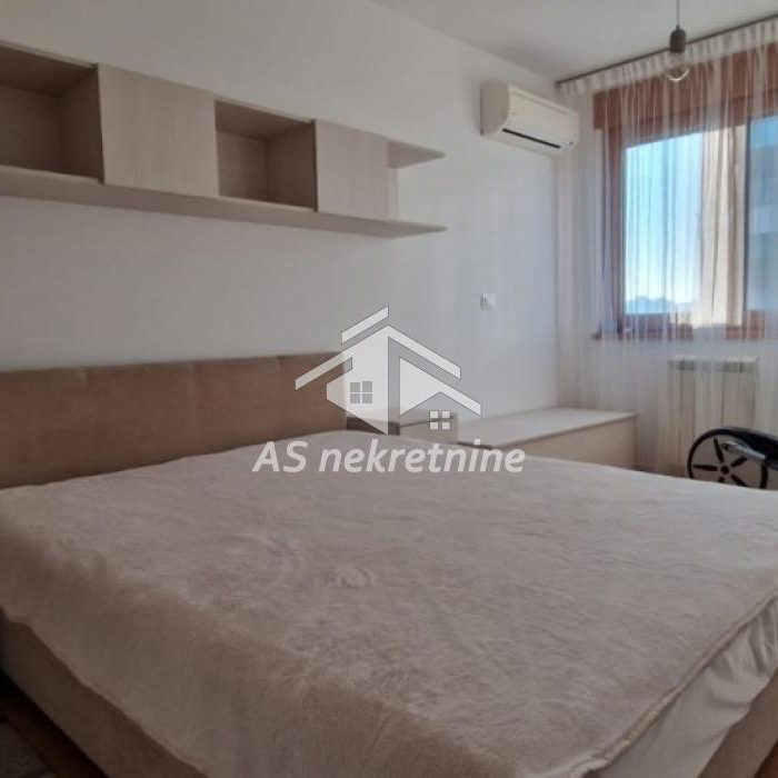 Stan Izdavanje Beograd  67 m2