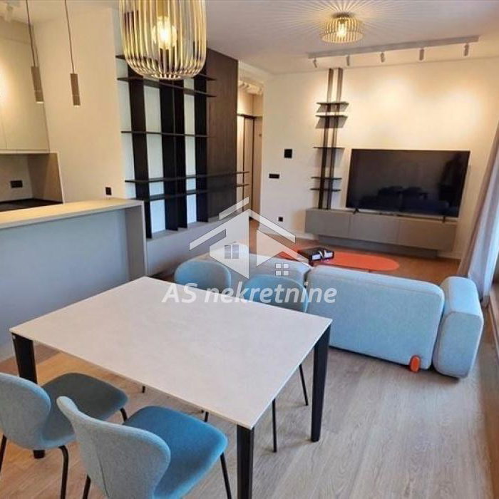 Stan Izdavanje Beograd Centar (Savski Venac) 66 m2