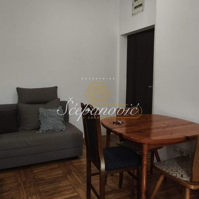 Stan Izdavanje Beograd Banjica 32 m2