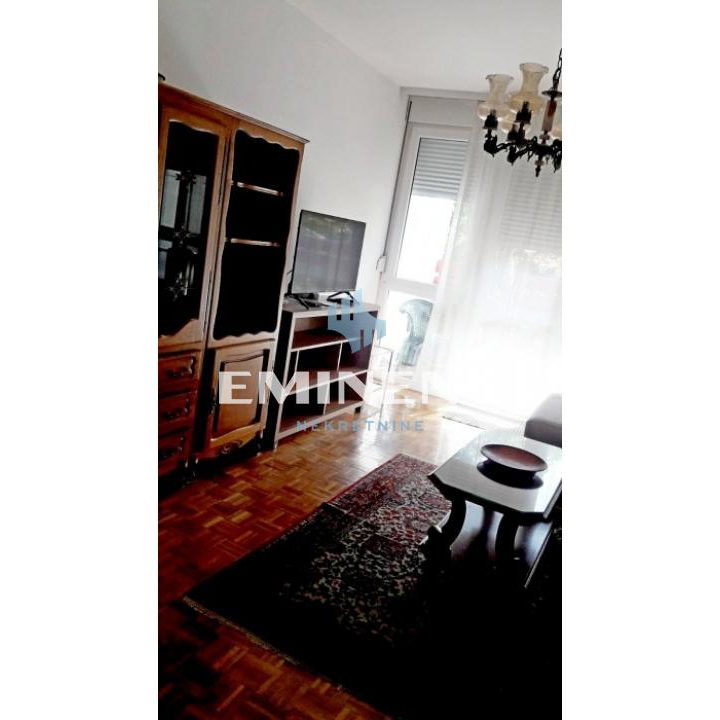 Stan Izdavanje Beograd Blok 70a 72 m2