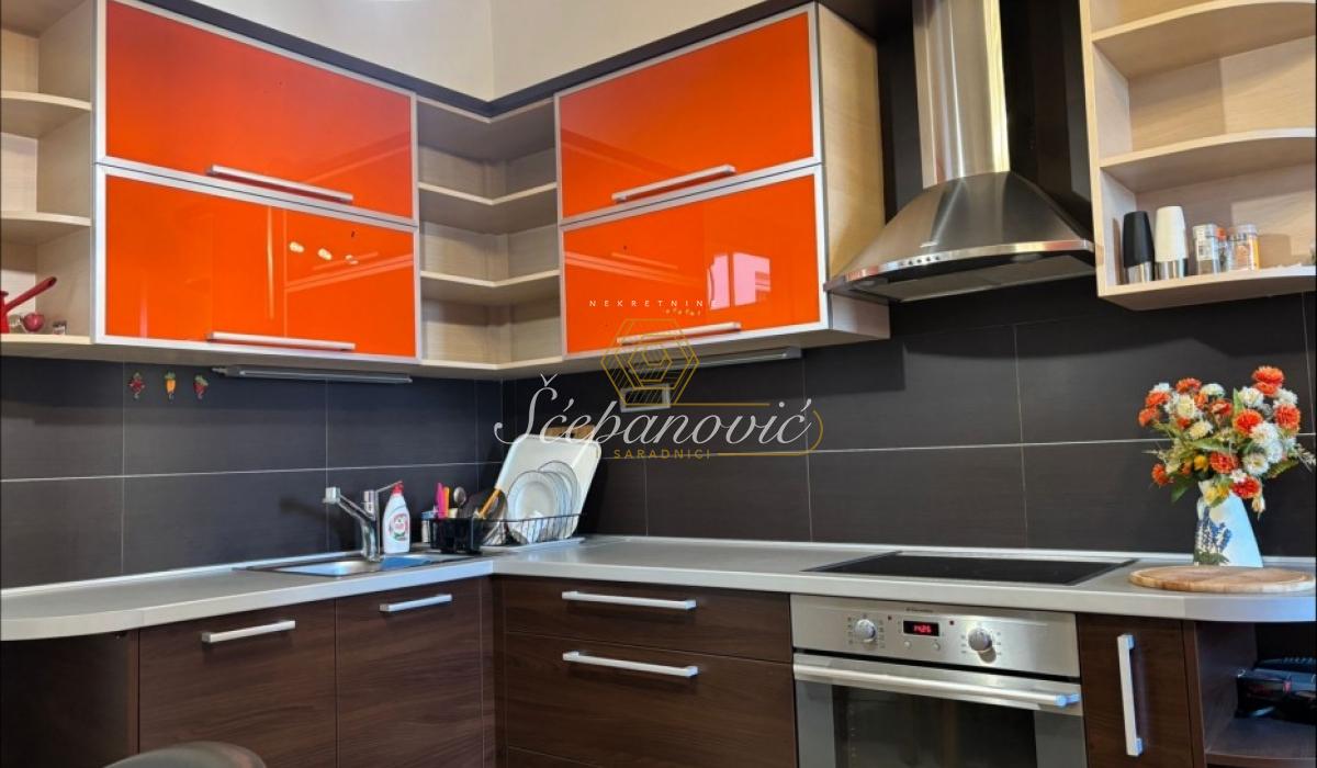 Stan Izdavanje Novi Sad  113 m2