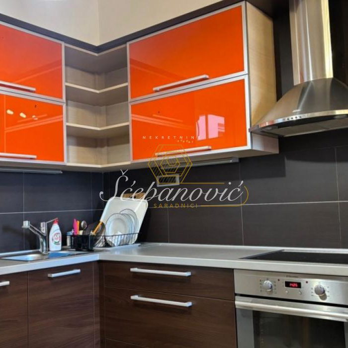 Stan Izdavanje Novi Sad  113 m2