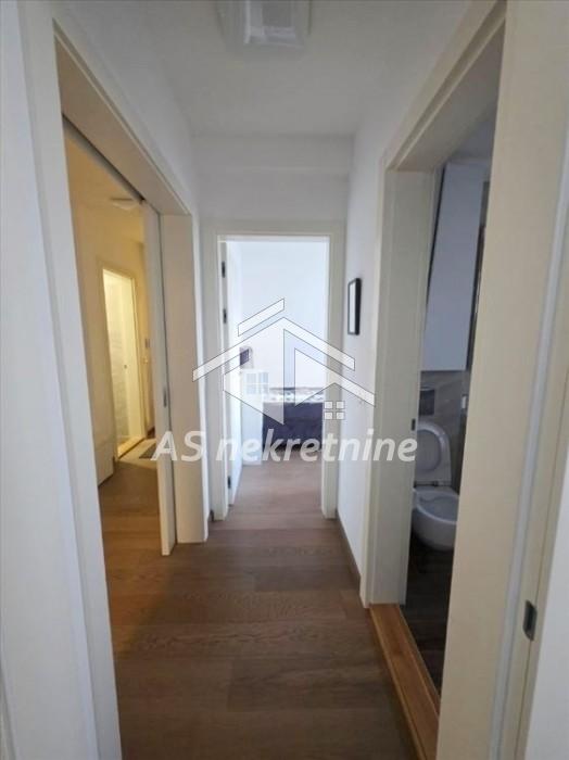 prodaja-lokala-beograd-by4lC6Aur0 Četvorosoban stan za izdavanje, Tašmajdan, Beograd, 80m², 1.800 €/mes