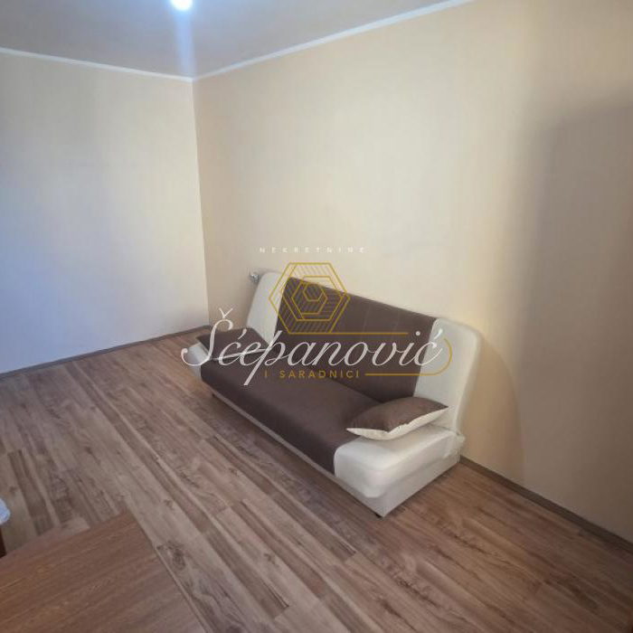 Stan Prodaja Novi Sad  22 m2