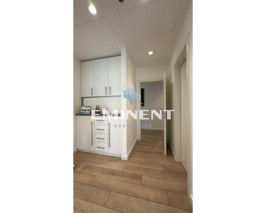 Četvorosoban stan na prodaju, Blok 65, Beograd, 123m², 650.000 €
