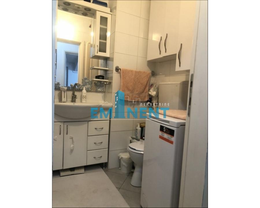 Trosoban stan za izdavanje, Blok 61, Beograd, 85m², 900 €/mes