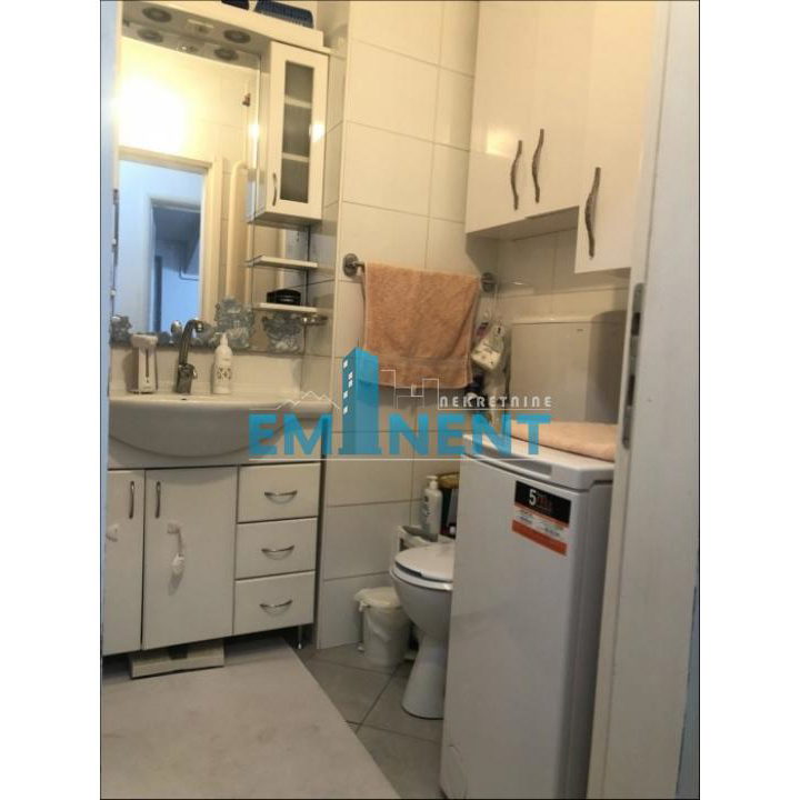 Trosoban stan za izdavanje, Blok 61, Beograd, 85m², 900 €/mes