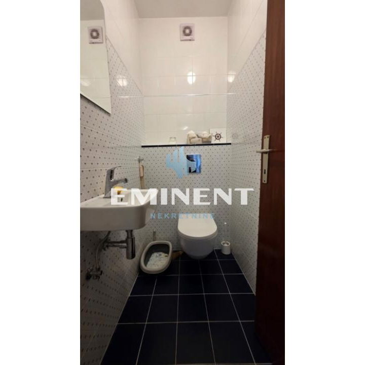 Trosoban stan za izdavanje, Blok 28, Beograd, 72m², 850 €/mes