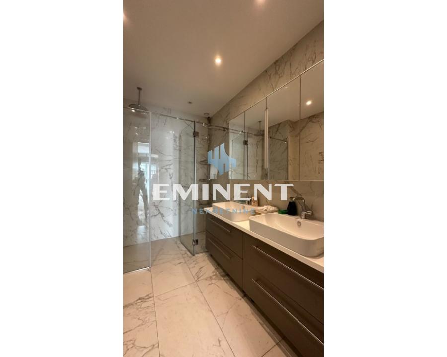 Četvorosoban stan na prodaju, Blok 65, Beograd, 123m², 650.000 €