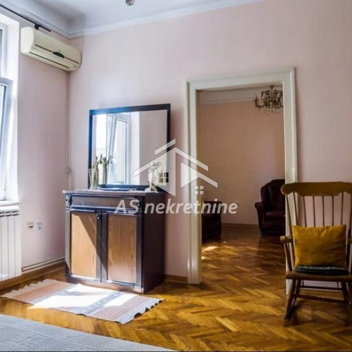 Stan Izdavanje Beograd Skadarlija 65 m2