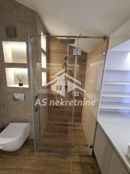 Trosoban stan za izdavanje, Dedinje, Beograd, 360m², 2. sprat, 2.500 €/mes