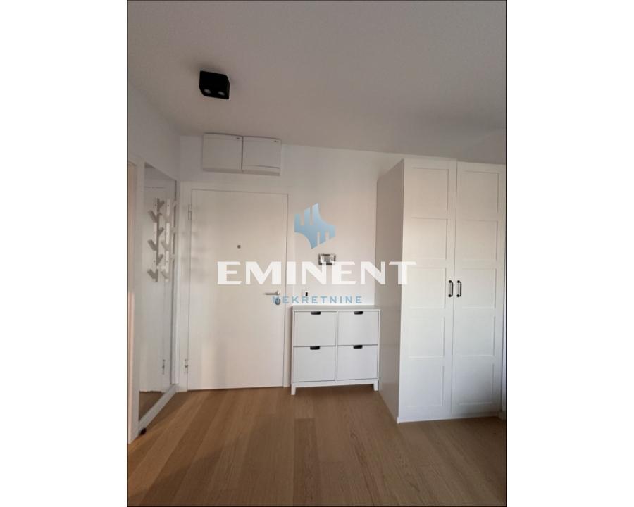 Stan Izdavanje Beograd Blok 65 39 m2