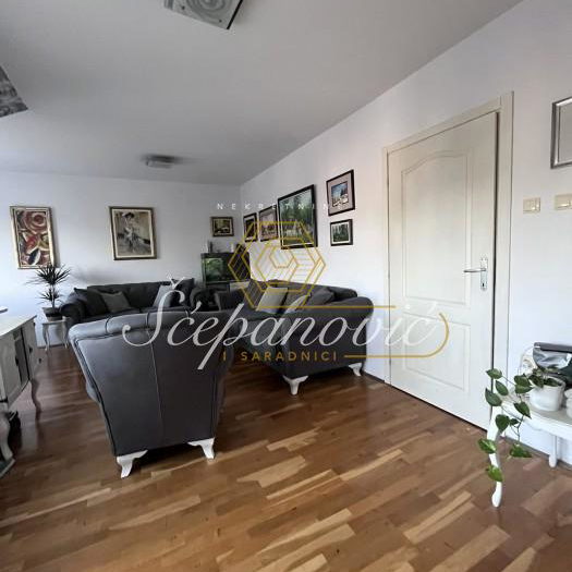 Stan Prodaja Novi Sad  75 m2
