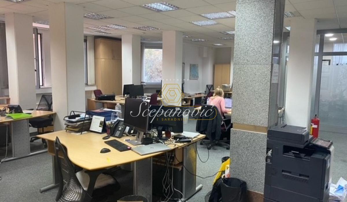 Lokal Izdavanje Novi Sad Lokal Izdavanje Novi Sad 353 m2