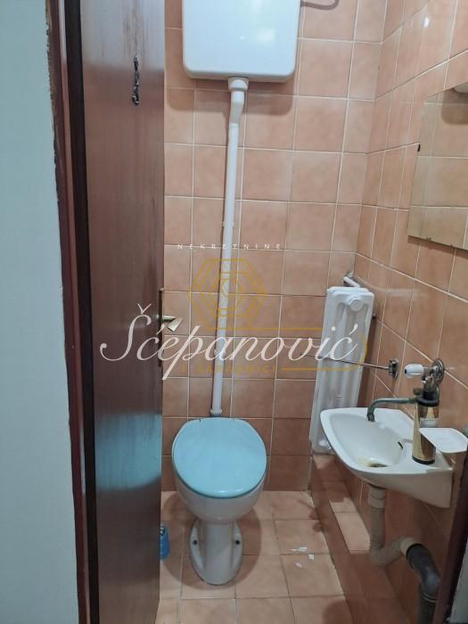 prodaja-lokala-beograd-kjYXJQhsvP Četvorosoban stan za izdavanje, Sajmište, Novi Sad, 83m², 600 €/mes