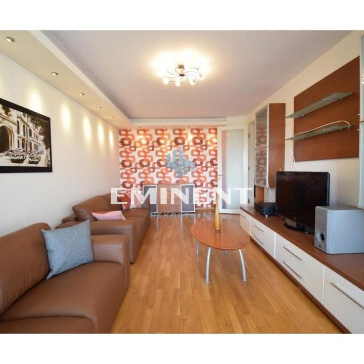 Stan Izdavanje Beograd Blok 67 - Belville 100 m2