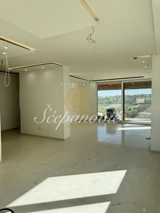 Kuća na prodaju, Sremska Kamenica, Novi Sad, 226m², 390.000 €