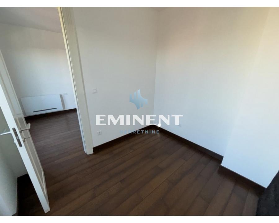 Četvorosoban stan na prodaju, Crveni Krst Vračar, Beograd, 119m², 595.000 €
