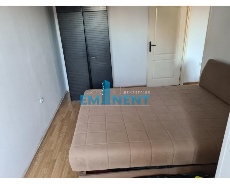 Stan Izdavanje Beograd Dušanovac 50 m2