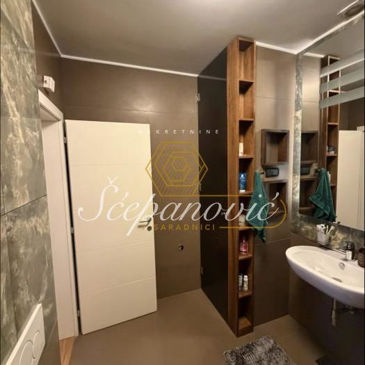 Stan Prodaja Novi Sad  110 m2