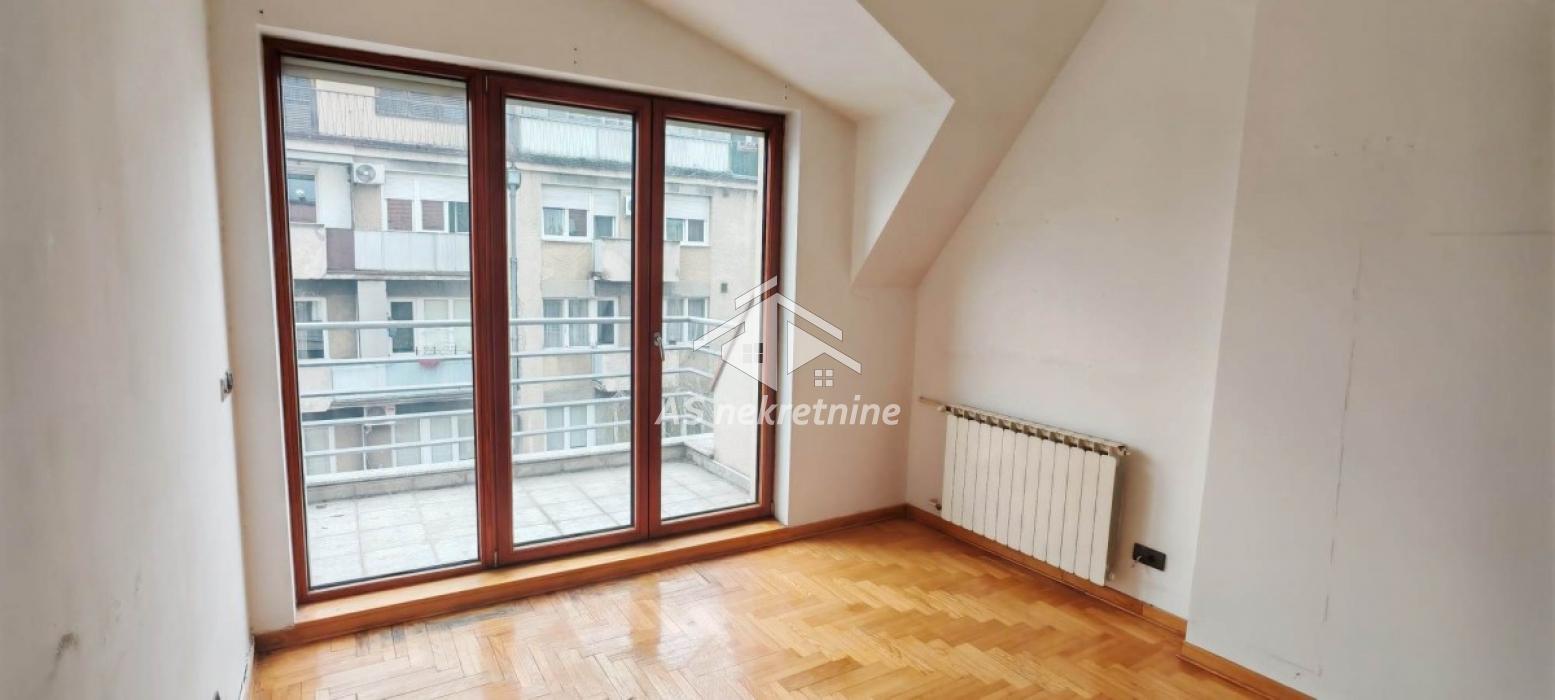 prodaja-lokala-beograd-tT2XZMszSB Višesoban stan na prodaju, Kalenić Pijaca, Beograd, 207m², 690.000 €