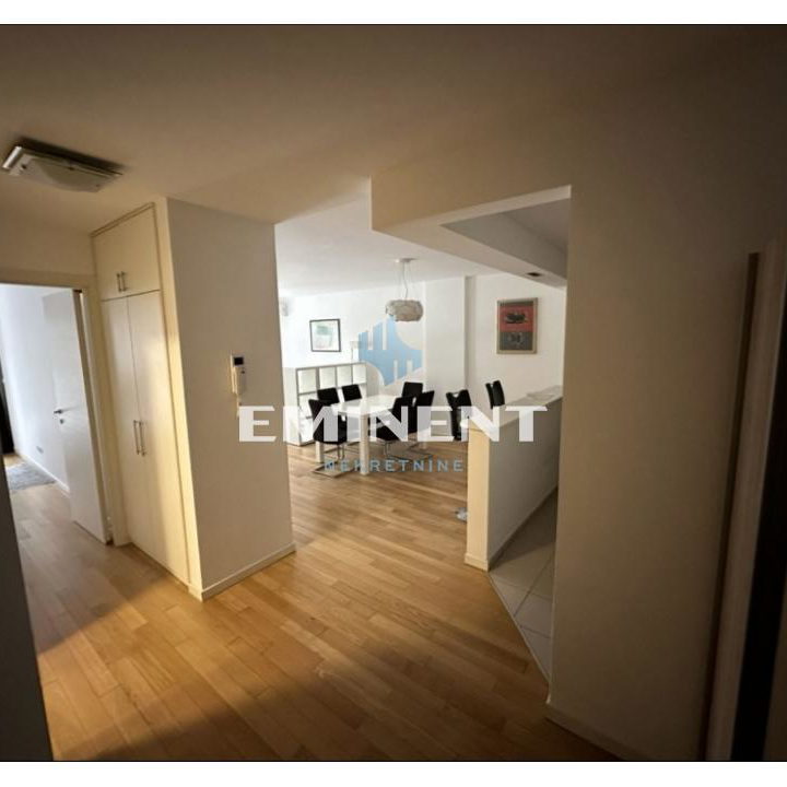 Stan Izdavanje Beograd  65 m2