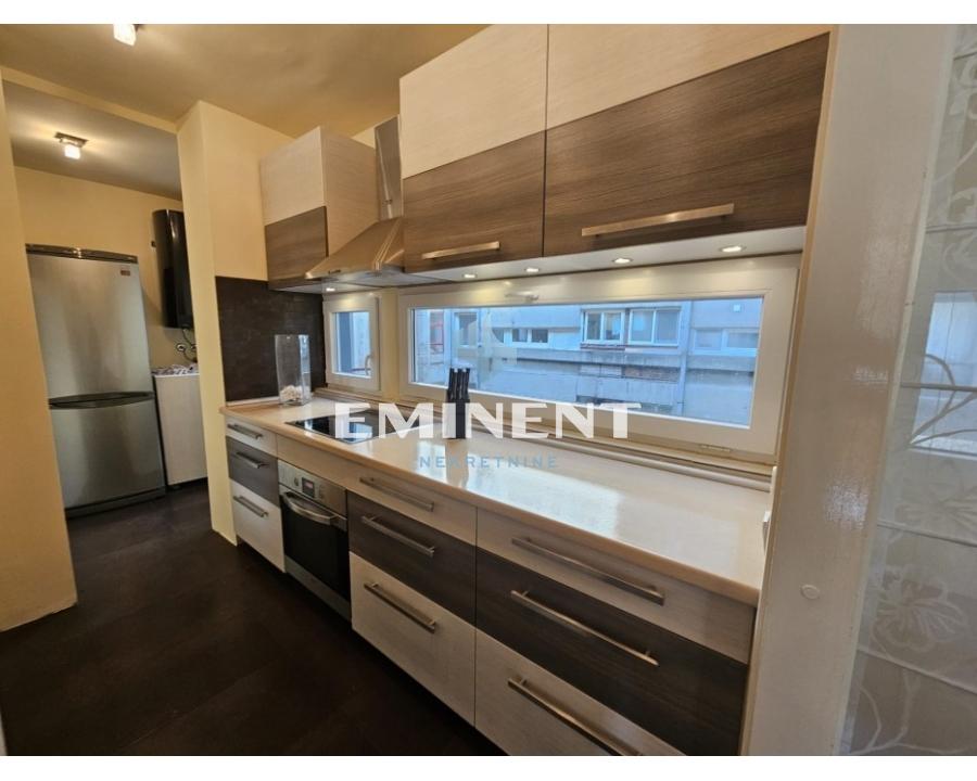 Stan Izdavanje Beograd Blok 23 73 m2
