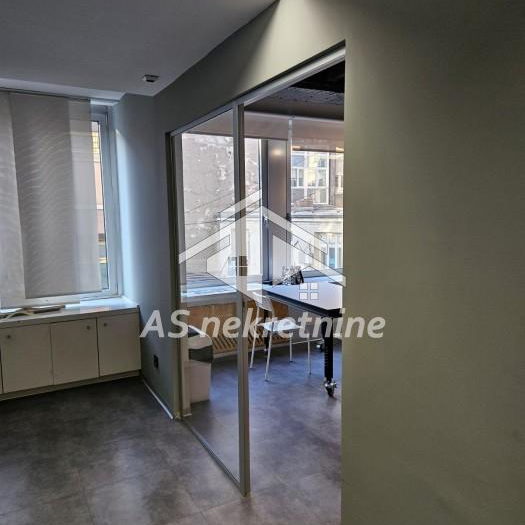 Lokal za izdavanje, Trg Republike, Beograd, 300m², 3.900 €/mes