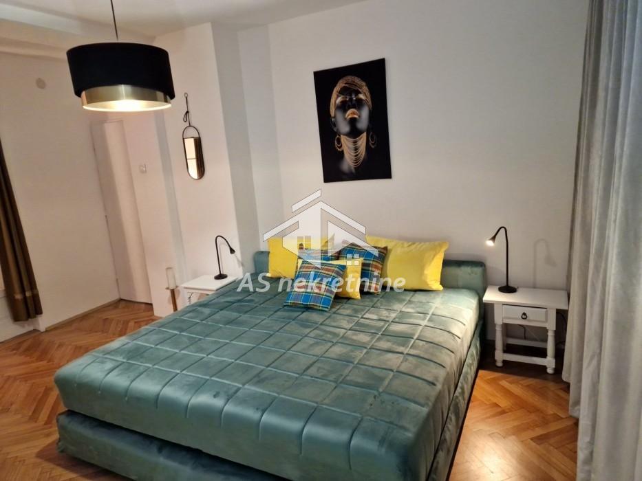 Stan Izdavanje Beograd Slavija 73 m2
