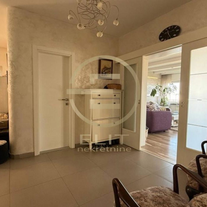 Kuća na prodaju, Petrovaradin, Novi Sad, 273m², 450.000 €