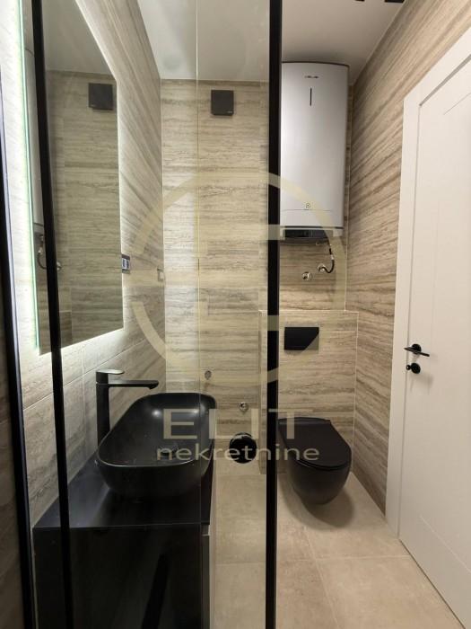 Četvorosoban stan na prodaju, Grbavica, Novi Sad, 98.51m², 325.000 €