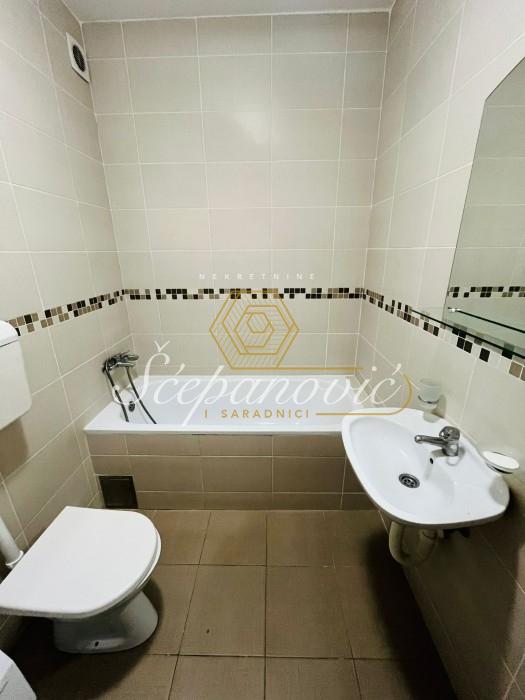 prodaja-lokala-e0fK2hEC8r Trosoban stan na prodaju, Nova Detelinara, Novi Sad, 67m², 190.000 €