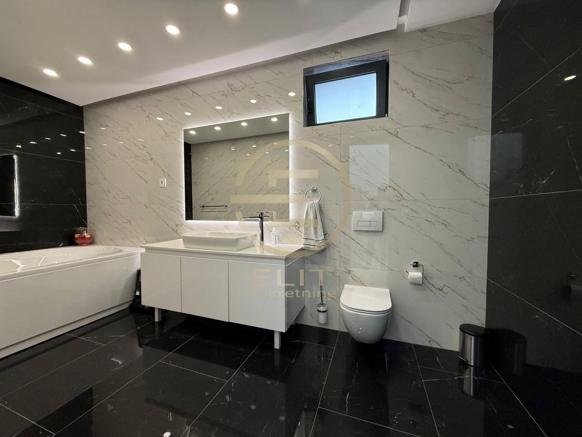 Kuća na prodaju, Sremska Kamenica, Novi Sad, 173m²