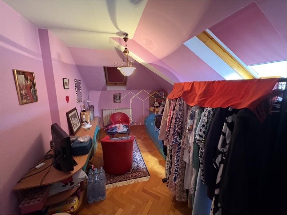 Petosoban stan na prodaju, Banovo Brdo, Beograd, 140m², 367.000 €