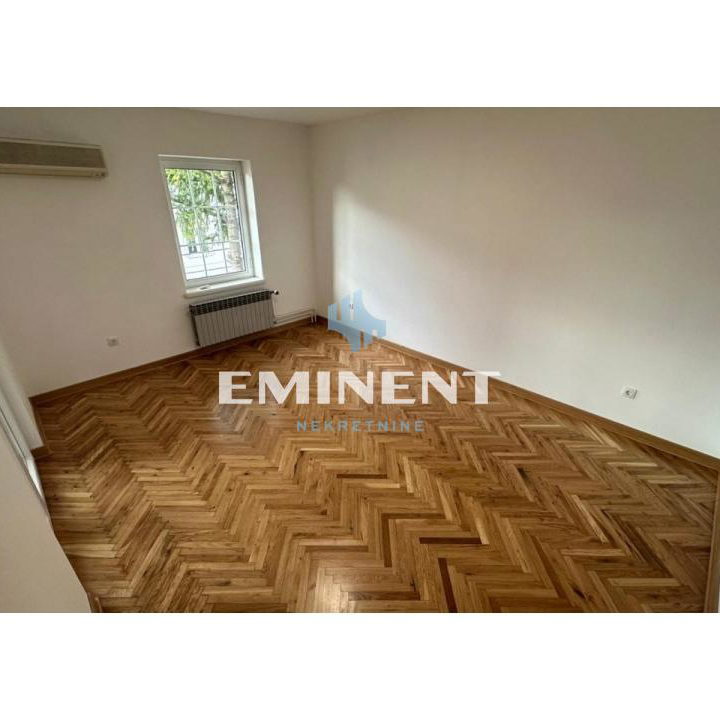 Stan Izdavanje Beograd Vojvode Vlahovića Voždovac 140 m2