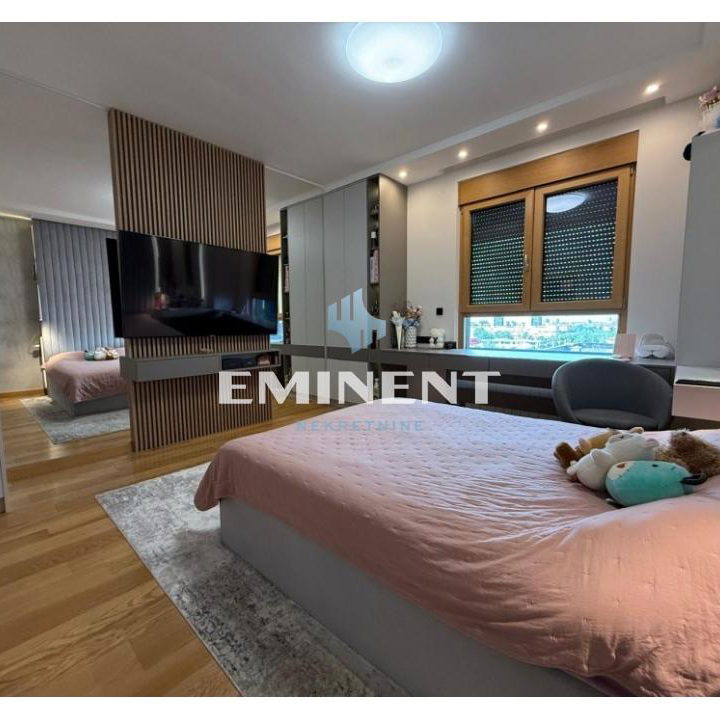 Stan Prodaja Beograd Blok 65 165 m2